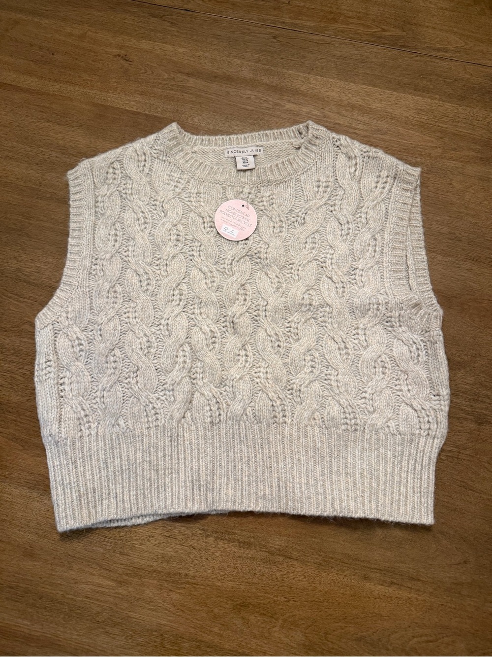 Sincerely Jules Cream Cable-Knit Sleeveless V-Neck Sweater Vest